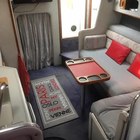 Botel Sejour De Reve Avec Parking Inclus *