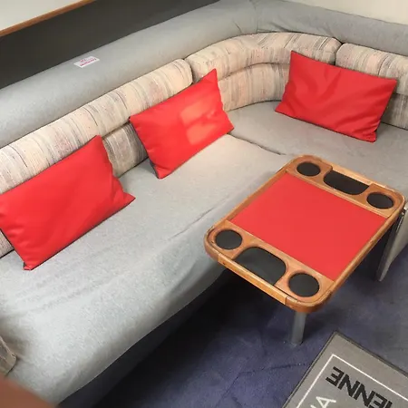 보트호텔 Sejour De Reve Avec Parking Inclus